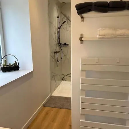 Petite Maison Au Calme Proche Bourg